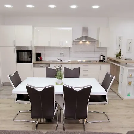 Апартаменты Viki