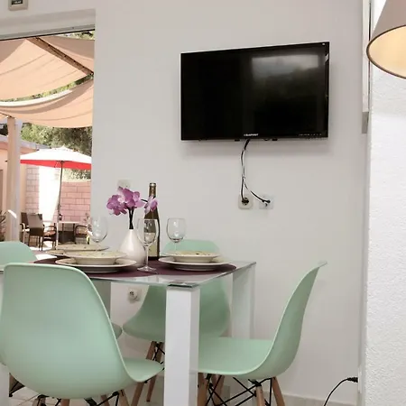 Апартаменты Viki *