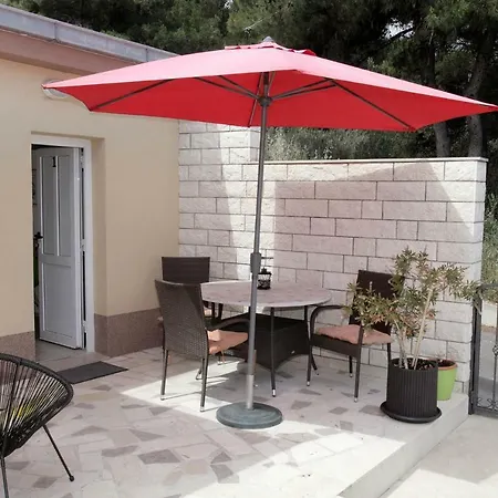 Апартаменты Viki Трогир