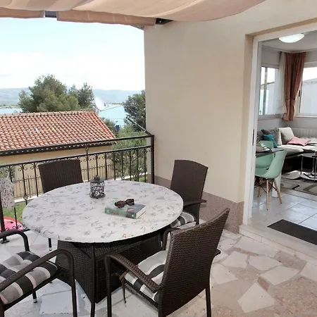 Viki Apartament *