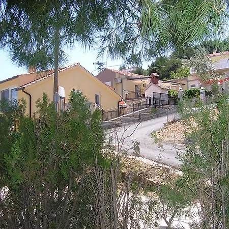 Viki Apartment Trogir
