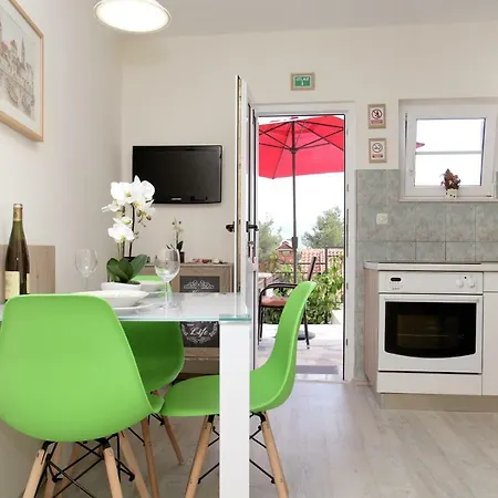 Apartment Viki Trogir